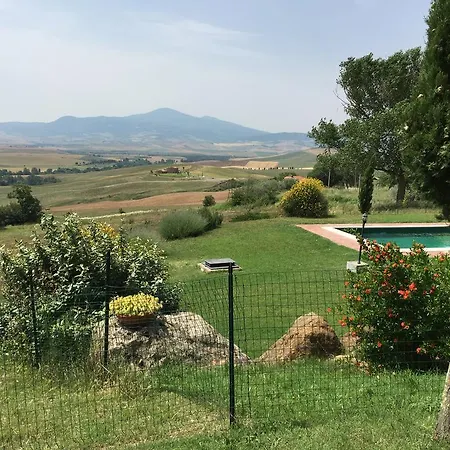 Fonte All'oppio Con Area Piscina Recintata Villa