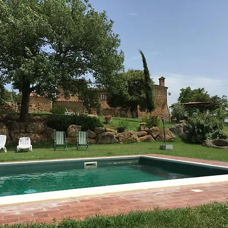 Fonte All'oppio Con Area Piscina Recintata Villa Pienza