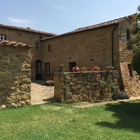 Fonte All'oppio Con Area Piscina Recintata