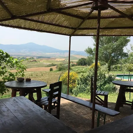 Fonte All'oppio Con Area Piscina Recintata *