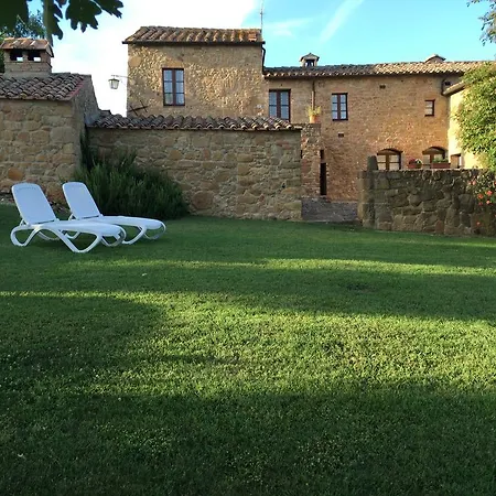 Fonte All'oppio Con Area Piscina Recintata
